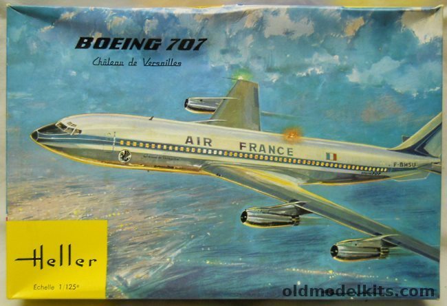 Heller 1/125 Boeing 707 - Air France 'Chateau de Versailles, 700 plastic model kit